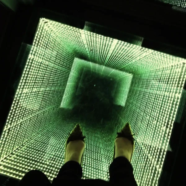 Infinity Floor